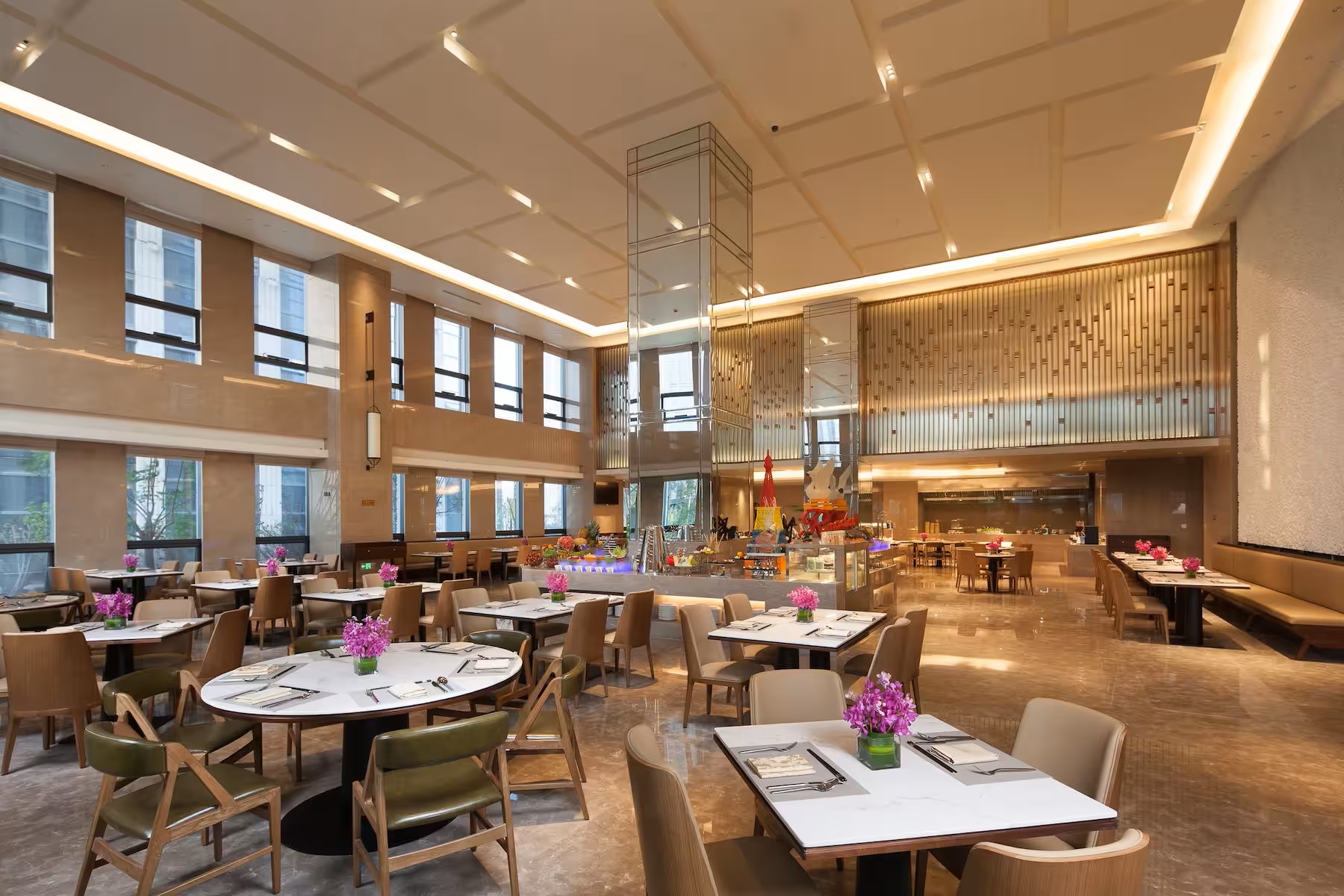 華美達酒店家具