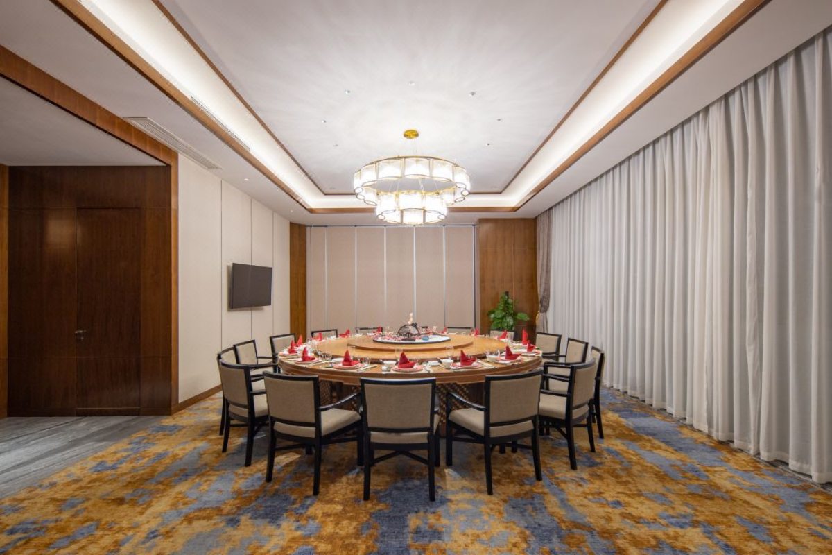 德辰金陵大酒店